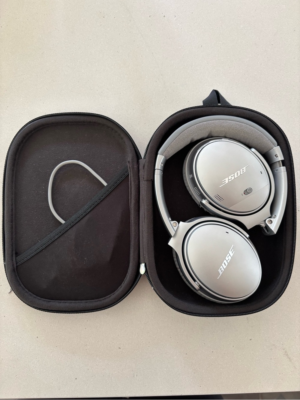 Bose QC35 Noise Cancelling Over ear Headphones